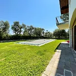 Vila Antonio *